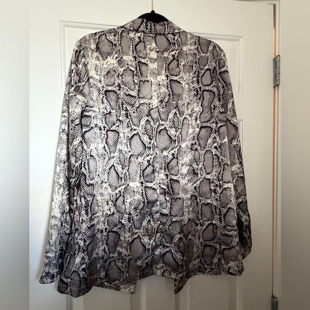 Snake Print Blazer - Picture 3 of 5